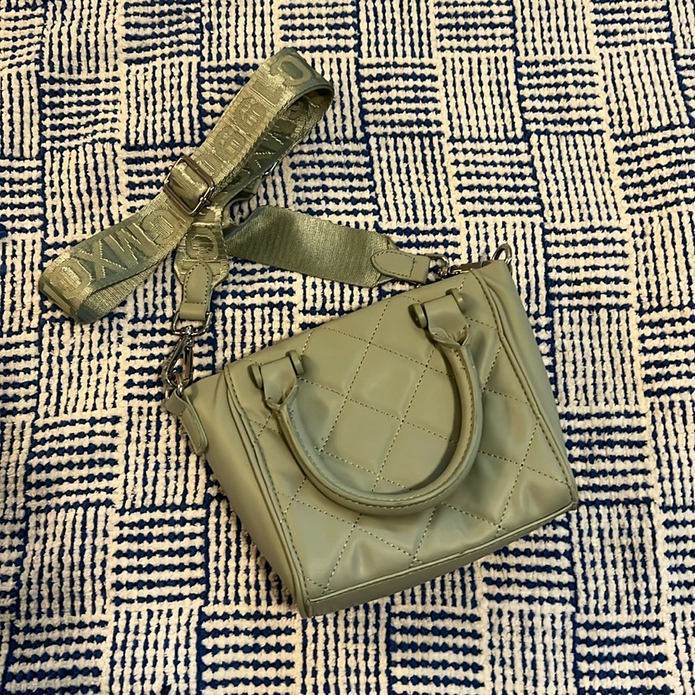 Mini light green purse 👛